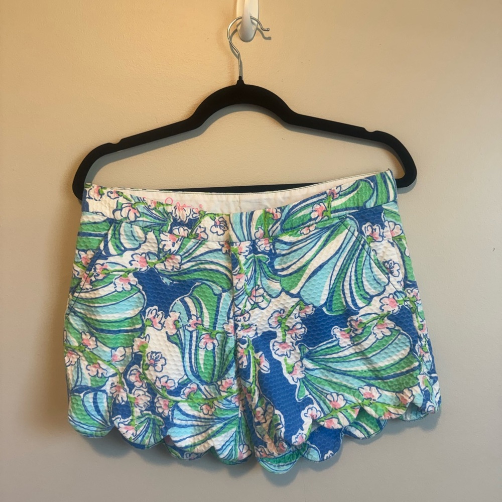 Lilly Pulitzer Women’s Tropical Scalloped Printed Shorts - Blue & Green